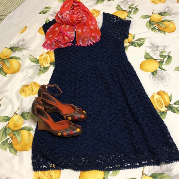Zara Dresses & Skirts - Zara blue crochet fit & flare dress